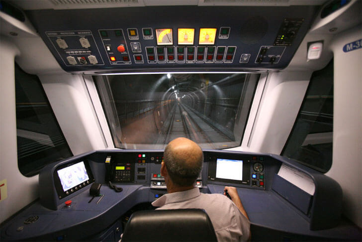 Metro de Madrid visto desde la cabina del conductor