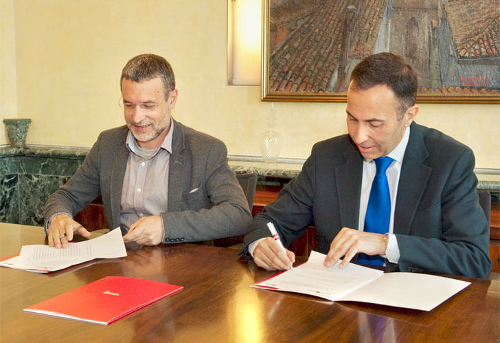 Acuerdo entre Navarra y CHC en suministro eléctrico.