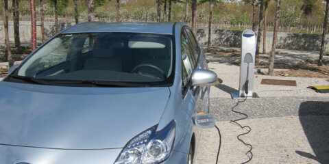 Canarias implantará 3 puntos gratuitos de recarga de vehículos