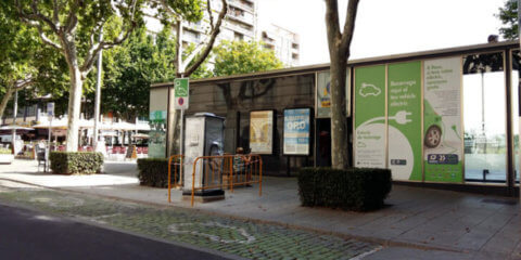 Reus adapta dos puntos de recarga rápida en su red