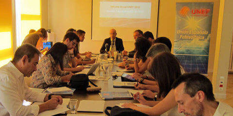 La potencia fotovoltaica mundial alcanzó en 2015 los 230 GW