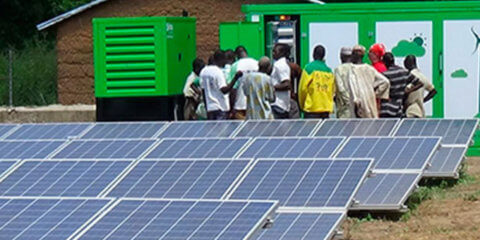 Fundación Acciona Microenergía dona más de 100 paneles fotovoltaicos