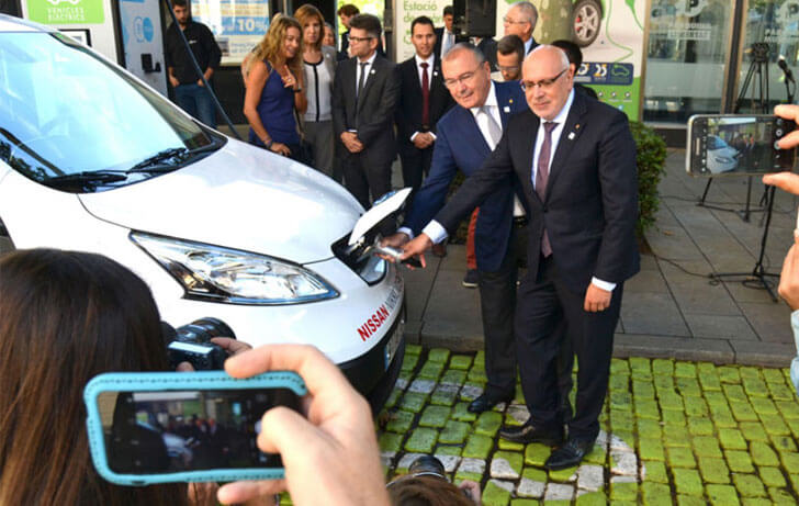 20161110-reus-punto-recarga-catauna