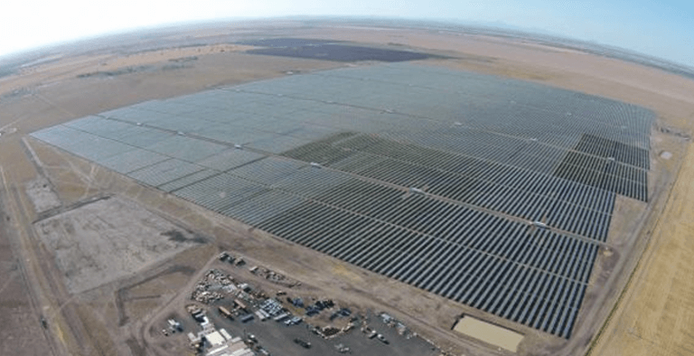 Elecnor construirá dos plantas de energía solar fotovoltaica en Bolivia.