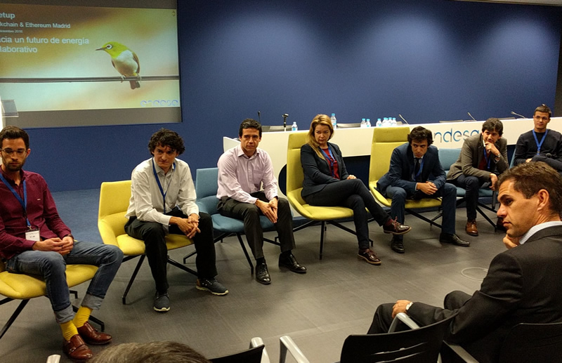 Mesa Redonda con ponentes y miembros de Endesa y Ethereum Madrid.