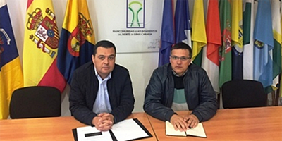 El presidente de la Mancomunidad de Municipios del Norte de Gran Canaria, Pedro Rodríguez, y el viceconsejero de Energía, Adrián Mendoza, hablaron sobre la planta fotovoltaica en Gáldar.