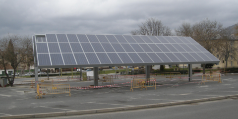 Electrolinera cubierta con 90 paneles fotovoltaicos en el Real Sitio de San Ildefonso