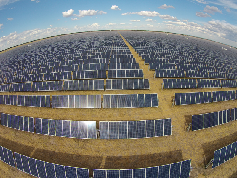 Planta solar Moaree de FRV en Australia. 