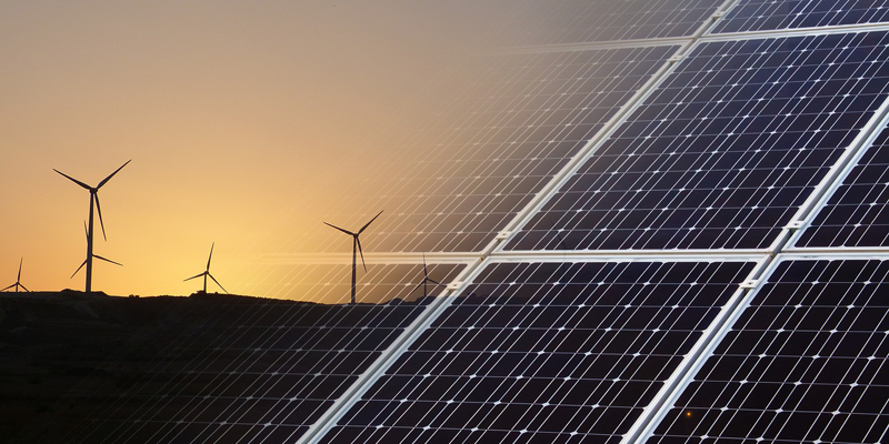El informe de IRENA indica que, de entre todas las energías renovables, la que más ha crecido en 2016 ha sido la solar, situándose por delante de la energía eólica.