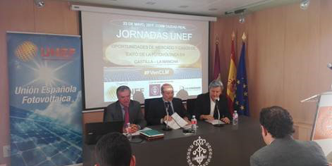 Castilla-La Mancha reafirma su apoyo al sector fotovoltaico durante una jornada de UNEF