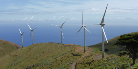 Canarias pide al ministro Álvaro Nadal que fije la fecha de la convocatoria de cupo específico de renovables en las islas