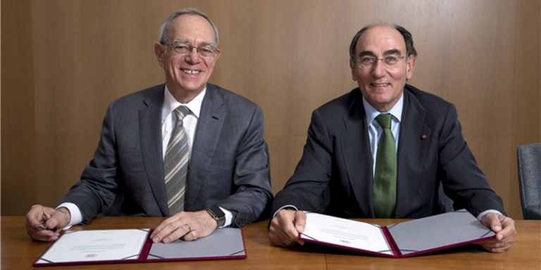 Rafael Reif e Ignacio Galán, durante el acto de firma del acuerdo entre MIT e Iberdrola.