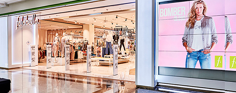 SACI Falabella opera 475 tiendas y 39 centros comerciales en América Latina.