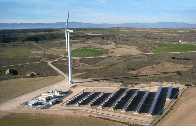 Primer Proyecto Comercial Híbrido Eólico Solar De Siemens Gamesa En