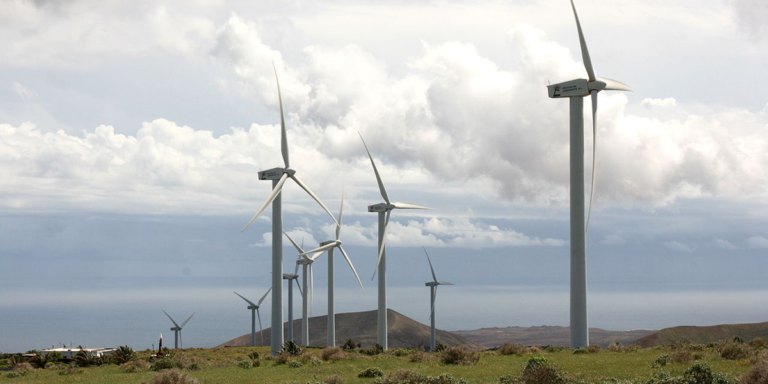 El Consejo de Gobierno de Canarias ha aprobado la ejecución de la modificación del proyecto por el que se repotenciará el Parque Eólico Los Valles de Lanzarote. Foto: Frank Vincentz