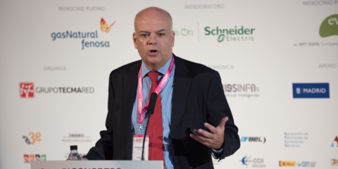 Digitalización, Descentralización y Descarbonización: Hacia un nuevo modelo del sector energético