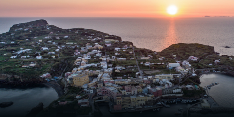 Microgrid con integración de energías renovables en la isla italiana de Ventotene