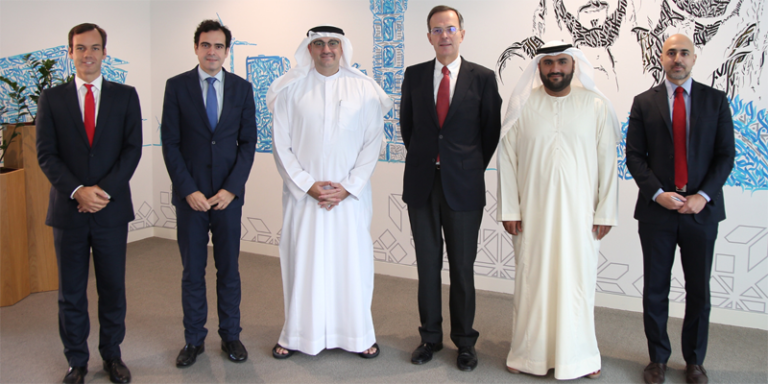 El acuerdo de colaboración entre Cepsa y Masdar para desarrollar proyectos de energías renovables se ha hecho público en la Sustainability Week de Abu Dhabi.