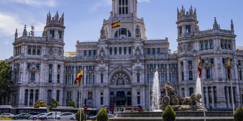 El nuevo contrato de suministro eléctrico del Ayuntamiento de Madrid exige que la energía sea 100% renovable
