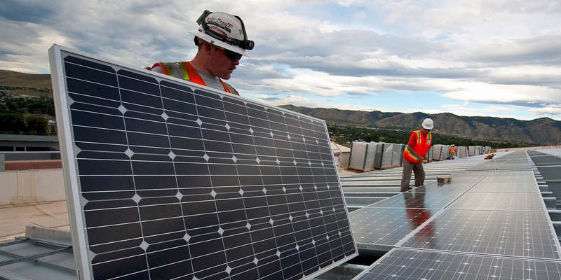 Trojan Battery suministrará baterías y trabajadores voluntarios para proyectos solidarios de energía solar del Programa Internacional Grid Alternatives. 