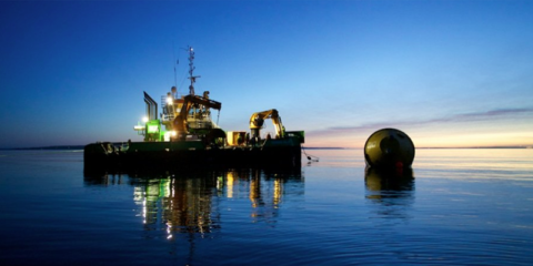 La primera planta solar flotante sobre el mar del mundo la construirá Holanda