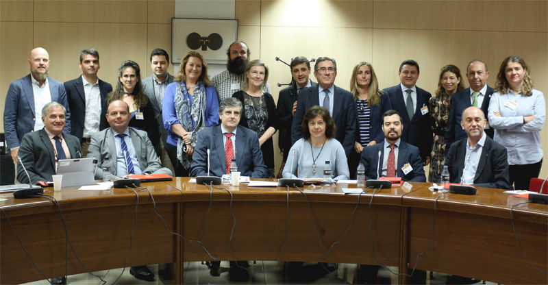 Foto de familia de la segunda reunión del Comité Técnico del IV Congreso Ciudades Inteligentes.