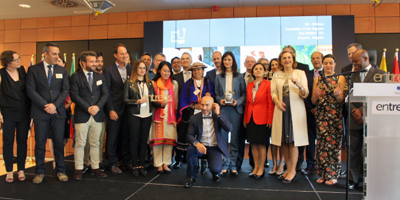 Los premiados en la ceremonia del IV Global Entreps Award 2018, entre los que se encuentra el proyecto Nobel Grid.