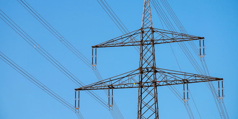 Red Eléctrica Internacional ha adquirido la empresa Centinela Transmisión, que explota tres líneas eléctricas en Chile, por un importe de 117,2 millones de euros.