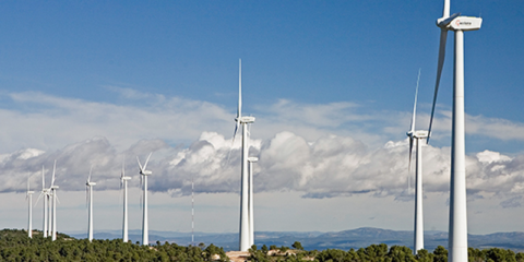 Acciona se adjudica el suministro eléctrico de infraestructuras de Adif con una facturación de 47,3 millones