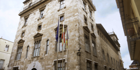 El Gobierno valenciano aprueba el tercer acuerdo para contratar el suministro de energía eléctrica de la Generalitat