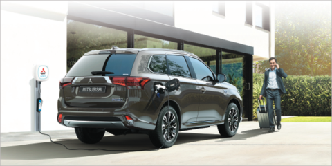 Endesa instalará puntos de recarga a clientes de Mitsubishi y les proporciona energía renovable con descuentos