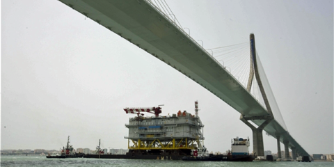La subestación Andalucía II ya viaja desde Cádiz rumbo al parque eólico East Anglia One de Reino Unido