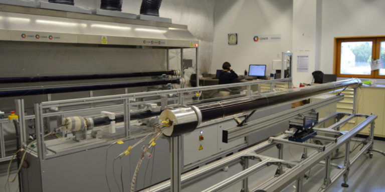 CENER completa su laboratorio para los ensayos de receptores de captadores solares cilindro parabólicos.