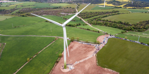 Energía verde de propiedad compartida en el primer molino eólico comunitario del sur de Europa