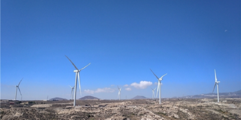 Iberdrola completa la instalación de los aerogeneradores en su primer parque eólico de Canarias