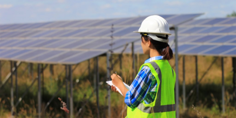 Irena realiza una encuesta sobre la participación de la mujer en el sector de las energías renovables