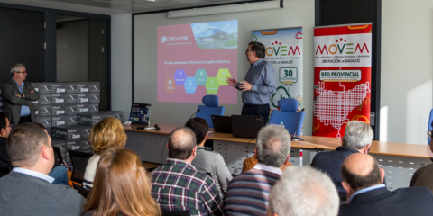 La Diputación de Badajoz entrega los últimos puntos de recarga de vehículos eléctricos dentro del Plan Movem