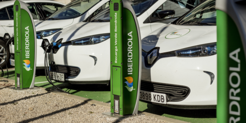 Las tiendas de Ikea en España contarán con puntos de recarga de Iberdrola alimentados con energía 100% renovable