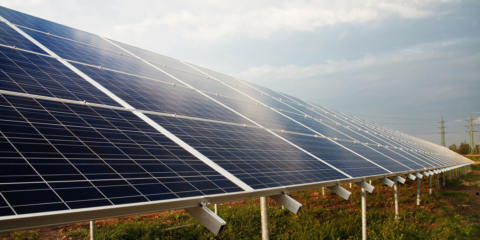 Holaluz y EDF Solar pondrán en marcha 120 MW fotovoltaicos en tres años entre España y Portugal