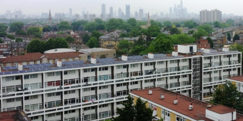 Comercio comunitario de energía solar mediante tecnología blockchain en un barrio de Londres