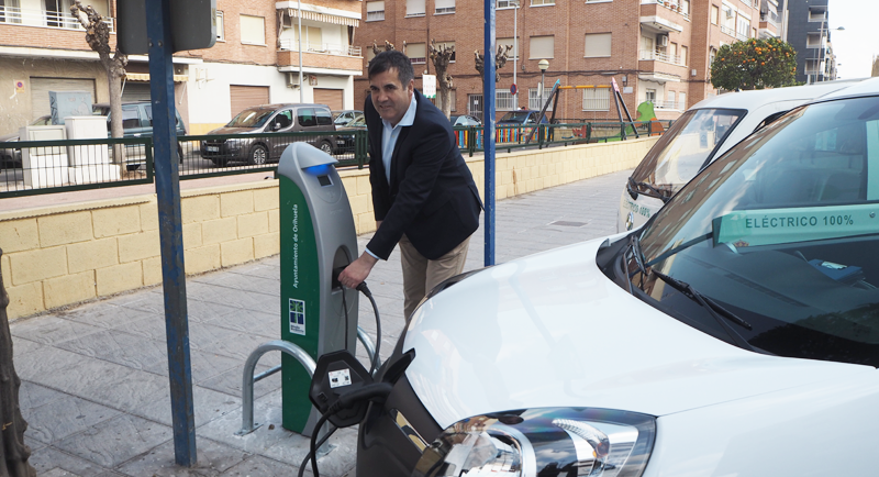 Las nuevas infraestructuras de carga presentadas por el edil de Medio Ambiente se sitúan en el centro y la zona costera.