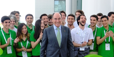Nuevas convocatorias de becas máster y ayudas a la investigación de Iberdrola para estudiantes en cinco países