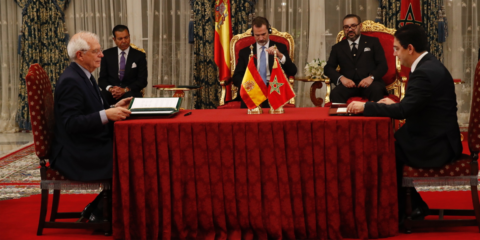 España acuerda con Marruecos el desarrollo de una nueva interconexión eléctrica entre ambos países