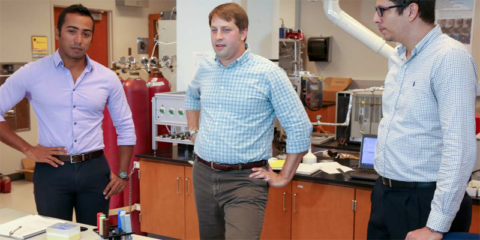 Una investigación estudia nuevos materiales para aumentar la capacidad de almacenamiento de las baterías de ión de sodio