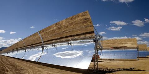 Puertollano acogerá una planta fotovoltaica novedosa de 100 MW con baterías y espejos bifaciales