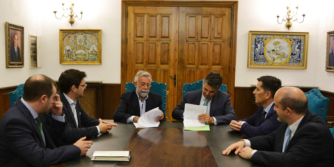 Talavera de la Reina acuerda con Iberdrola el despliegue de la red eléctrica inteligente