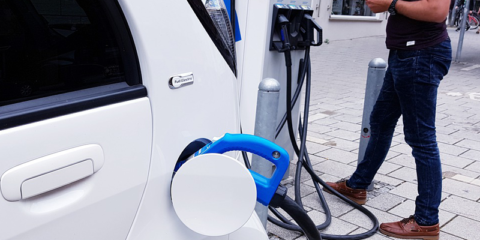 UK Power Networks dirige el primer piloto de recarga inteligente de coches eléctricos en Reino Unido