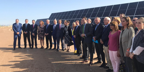 El municipio manchego de El Casar inaugura una planta fotovoltaica con seguidores solares para orientar los paneles