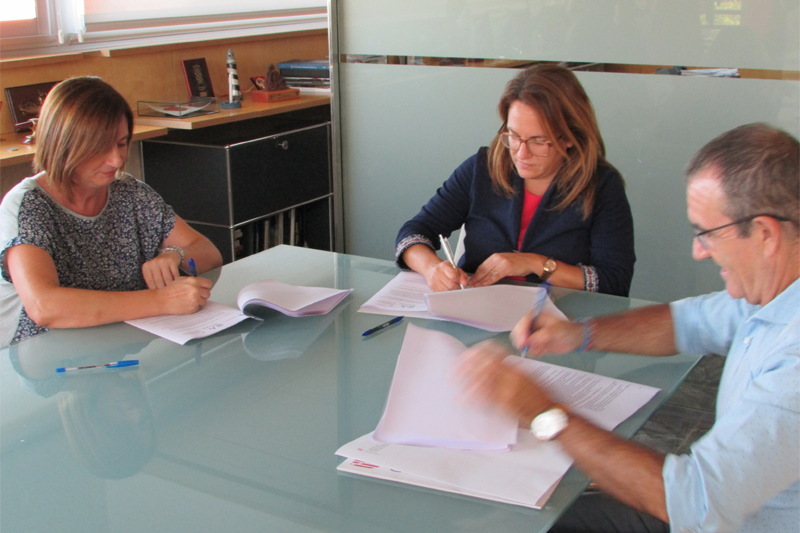 Firma del Consorcio para la creación de la Oficina de Impulso a la Estrategia Menorca 2030.