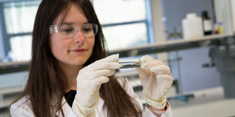 Dos centros de investigación vascos desarrollan mejores materiales para almacenar energía térmica